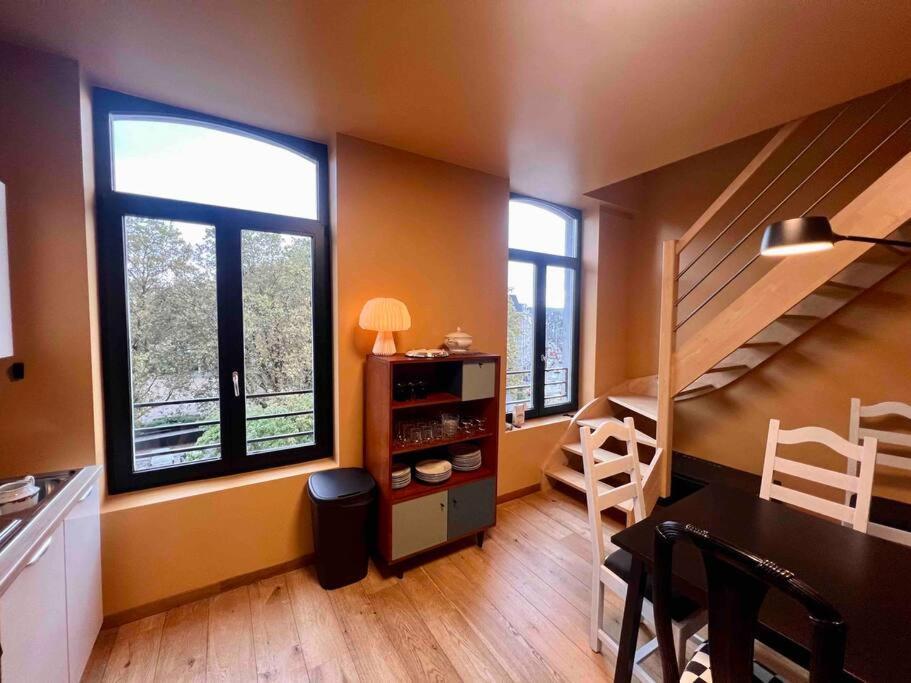 Appartamento Le Retro Chic - Grand Duplex Pour 6 Dans Le Centre Liegi Esterno foto