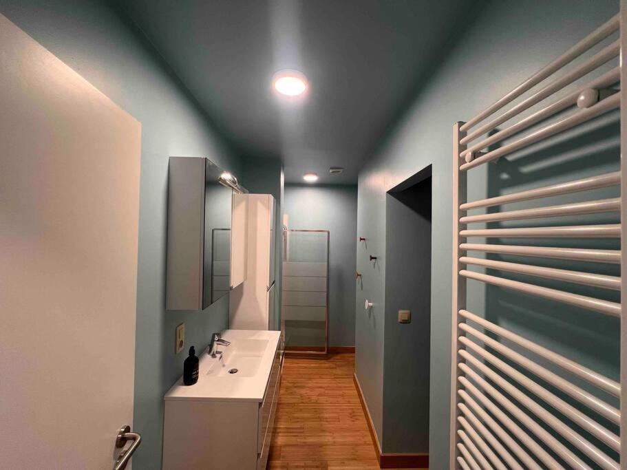 Appartamento Le Retro Chic - Grand Duplex Pour 6 Dans Le Centre Liegi Esterno foto